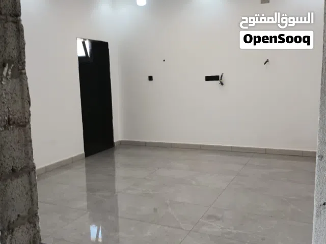 165 m2 4 Bedrooms Villa for Sale in Benghazi Bodzirah