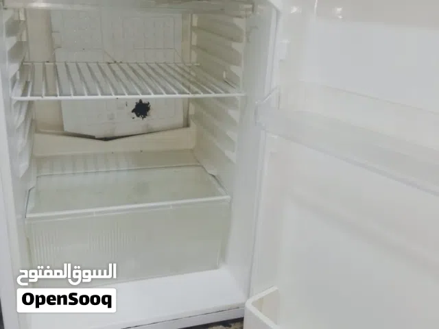 ثلاجة مكتب