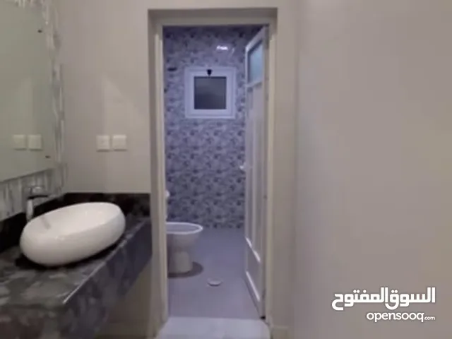 170 m2 3 Bedrooms Apartments for Rent in Al Riyadh An Nada