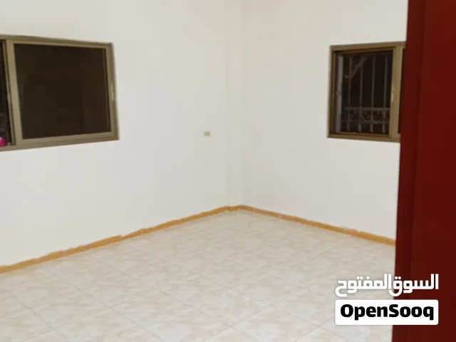 90 m2 1 Bedroom Apartments for Rent in Zarqa Iskan Al Batrawi