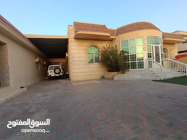 900 m2 More than 6 bedrooms Villa for Rent in Ajman Al Rawda