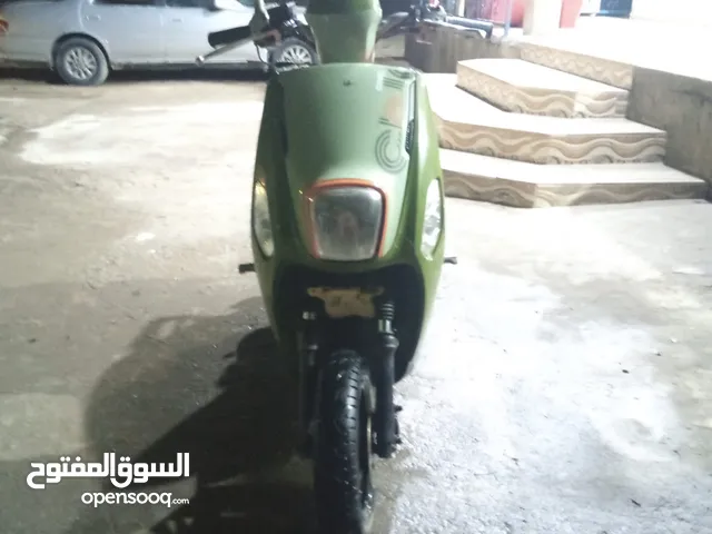 ماكس بوليسي وبيه مجال دراجه ما مفتوحه المكينه