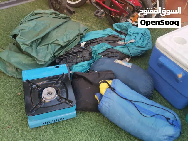 مجموعة خيم ومظلات