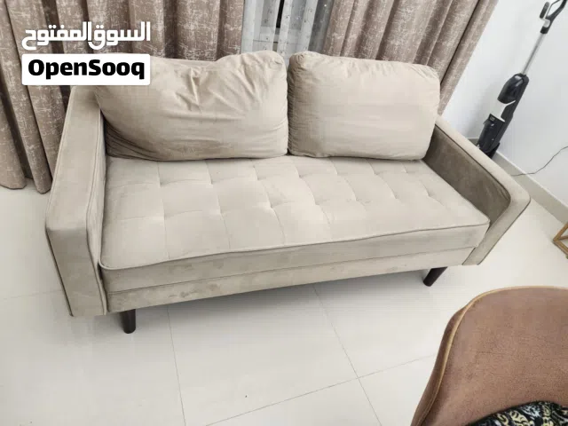 للبيع ثلاث كنب