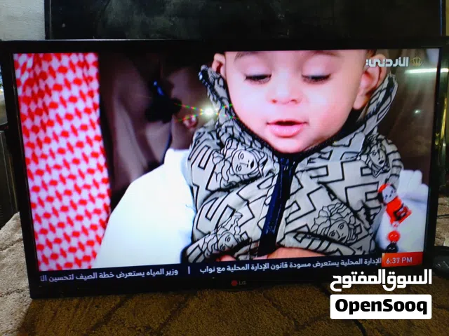 شاشة lg نضيفة جدا مكفولة