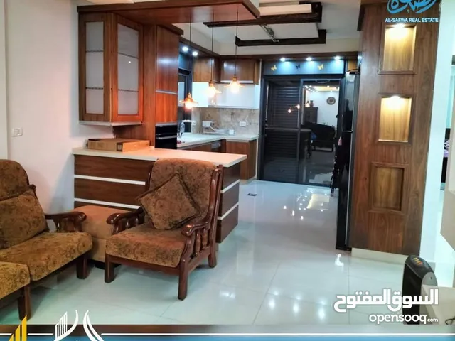 شقه مميزة مفروشه للايجار - البيره شارع نابلس قرب مستشفى المستقبل