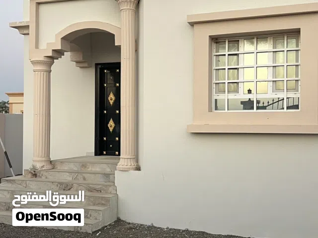 300 m2 4 Bedrooms Townhouse for Rent in Al Batinah Saham