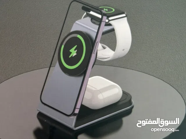 شاحن لاسلكي 3x1