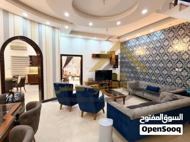 250 m2 5 Bedrooms Townhouse for Rent in Basra Kut Al Hijaj