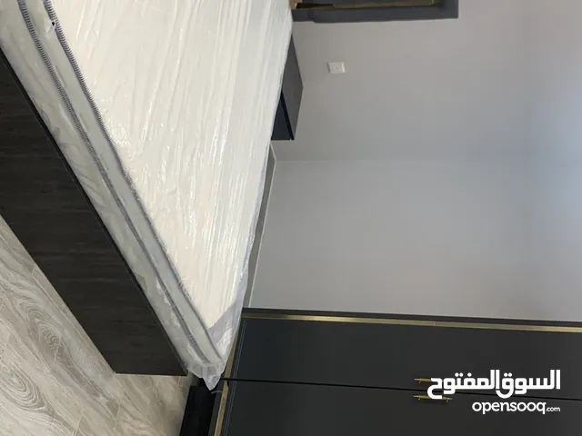للبيع غرفة نوم شبه جديدة