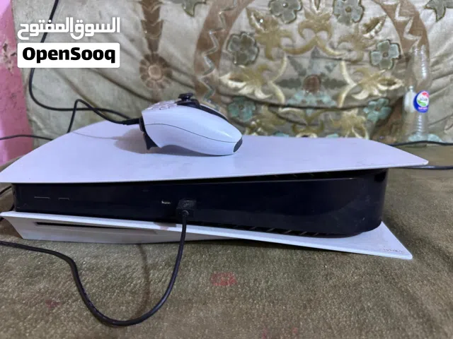 بلي فايف نضيف 100/100كامل ملحقات ويا يدتين وقرص فيفة 25وجيتي اي وحرب قرص لو قرصين السعر 675