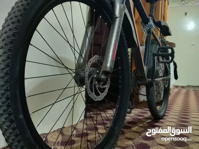 سيكلORBEA مستعمل جديد وكالة مقاس 24 لدية العديد من الميزات للمنتطق الحبلية والوعرة
