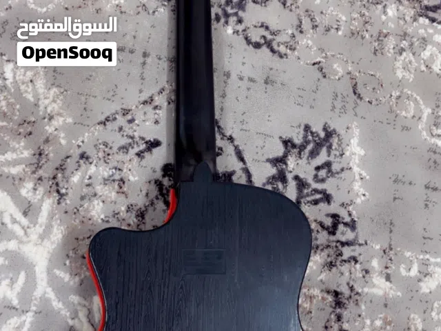 للبيع جيتار "جديد" بتصميم تايجر ملكي - لم يستخدم (حالة الوكالة)