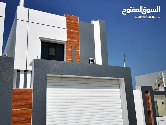 326m2 5 Bedrooms Villa for Sale in Muscat Al Maabilah