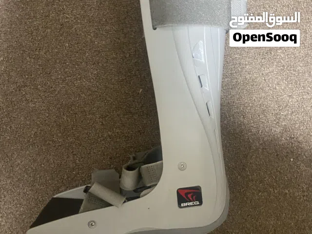 بوت طبي لتثبيت القدم والكاحل