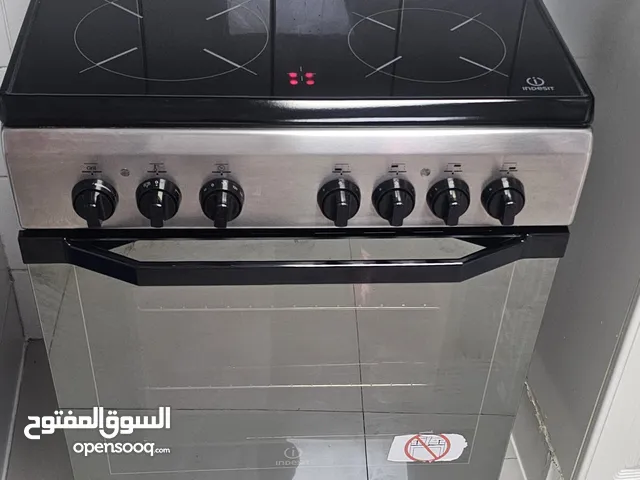 Indesit Electric ceramic cooker excellent condition home delivery