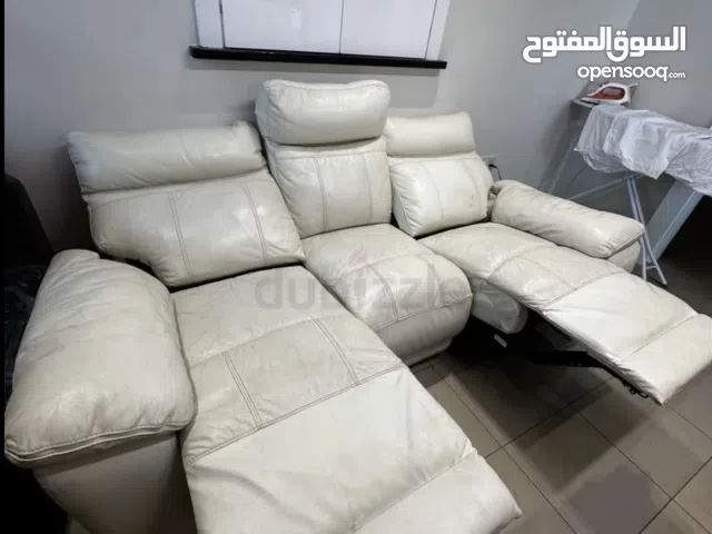 للبيع صوفا ثلاثيه سنماذيه بسعر 650
