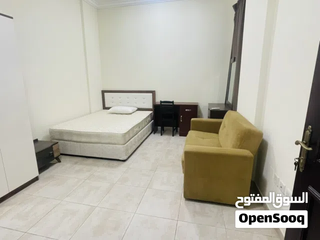 SINGLE & PERSON EXECUTIVE MALE & FEMALE BACHELOR ROOMS AVAILABLE