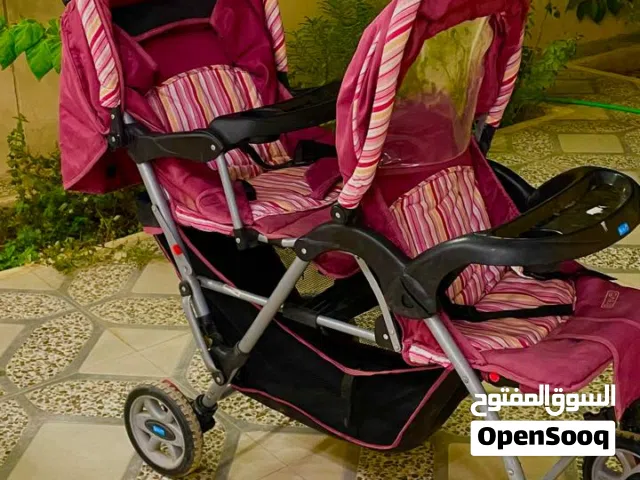 عربة أطفال للبيع مناسبة لشخصين استخدام بسيط