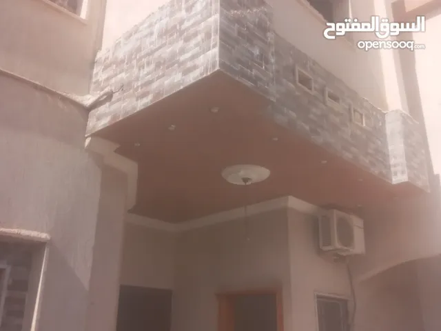 170 m2 More than 6 bedrooms Townhouse for Sale in Tripoli Khalatat St