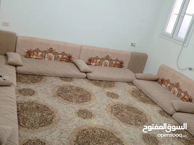 جلسة بالبساط