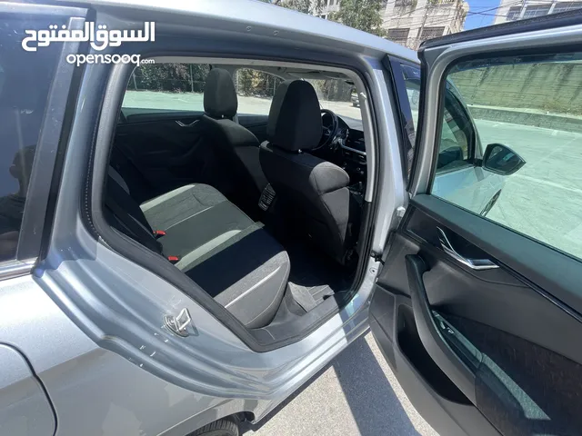 سكودا سكالا ترخيص 2020 سقف بانورما خزانه كهربا ليد امامي خلفي ماشيه 65