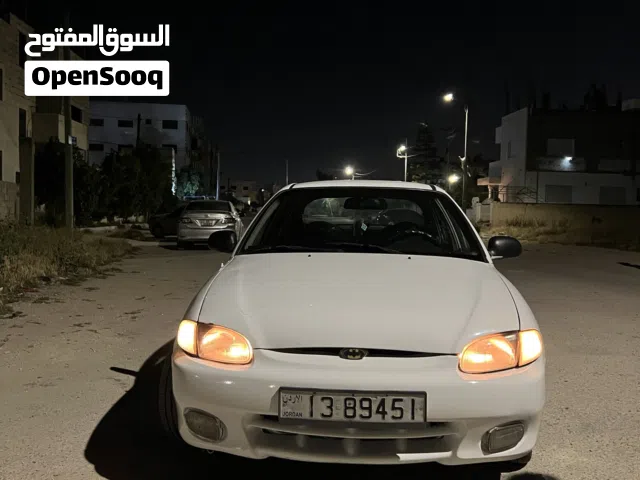 1998 هيونداي اكسنت Standard
