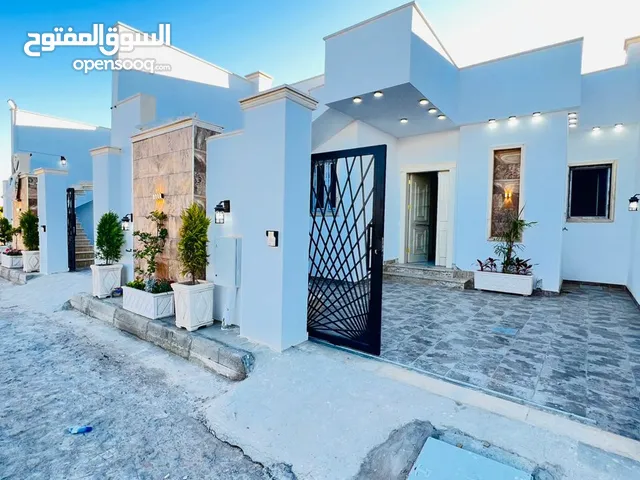 145m2 3 Bedrooms Townhouse for Sale in Tripoli Al-Jadada'a