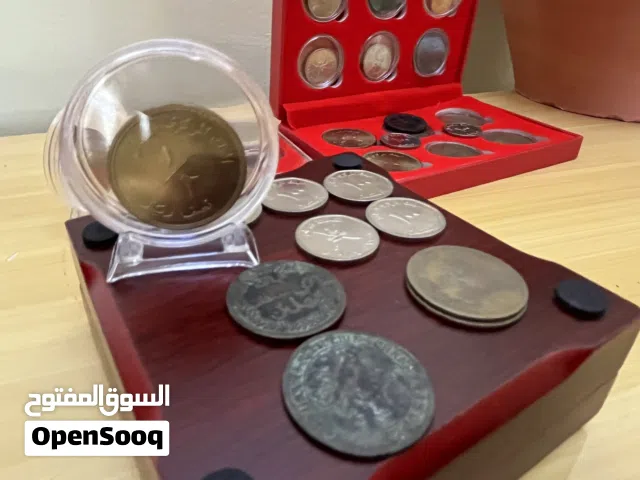 عملات معدنية عمانية  للبيع