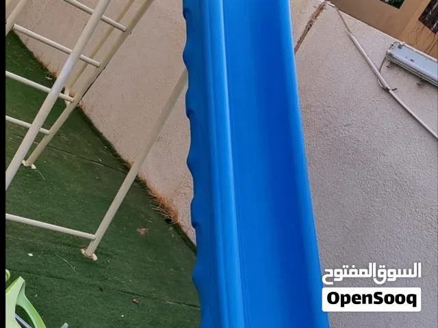 العاب حديقة شبه جديدة