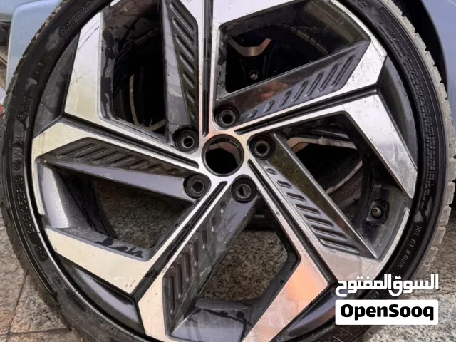 ويل لسيارة هيونداي توسان 19 انج نظيف جدا