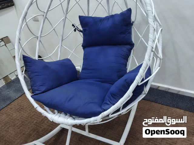 كرسي هزاز مستعمل نظيف للبيع