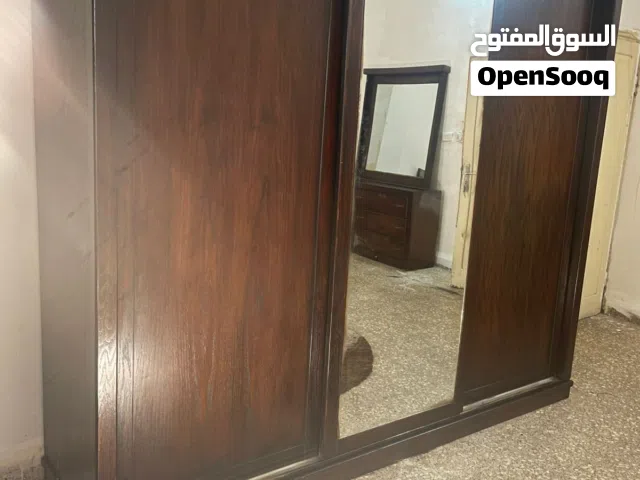 بتشتري اثاث مستعمل