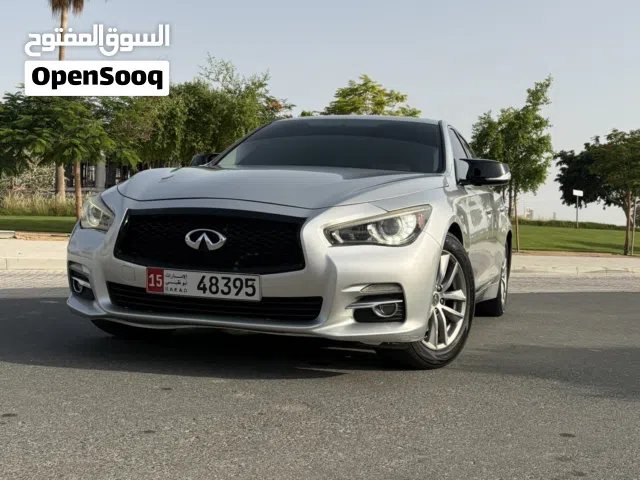 2015 إنفينيتي Q50 Standard