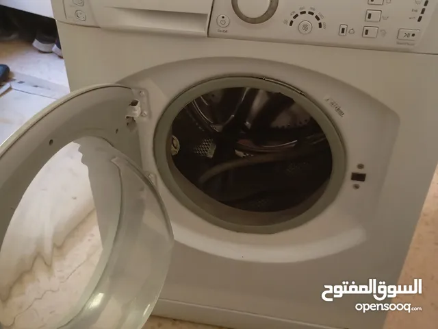 غساله نوع ARISTON والسعر قابل للتفاوض