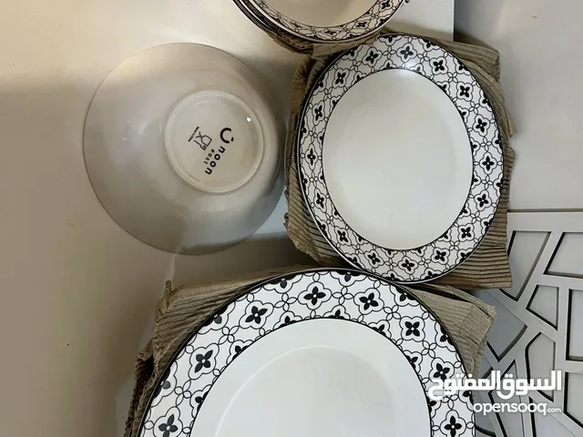 طقم 4اشخاص جديده