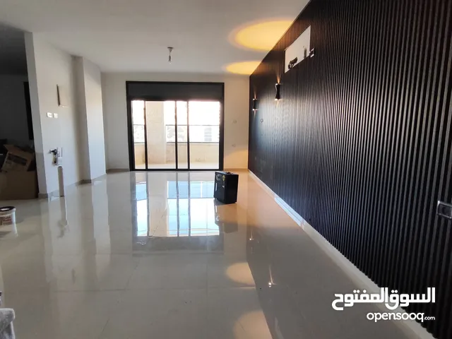 دوبلكس جديد غير مفروش للايجار في رام الله بطن الهوى