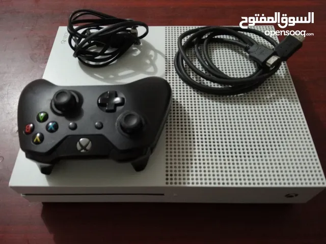 XBOX ONE S 1000GB شبه الجديد