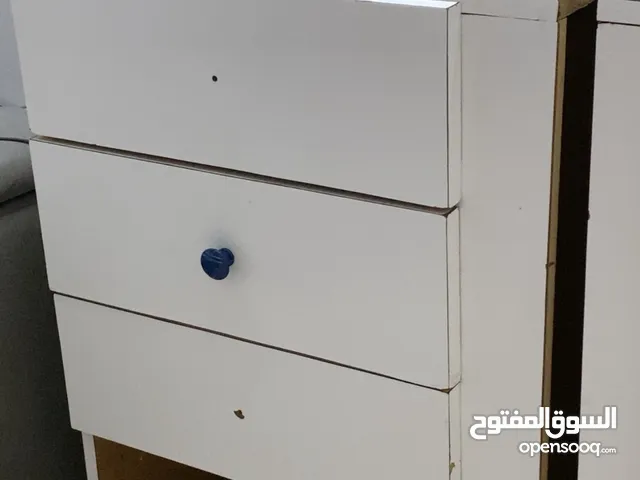 غرفة نوم بحالة جيدة