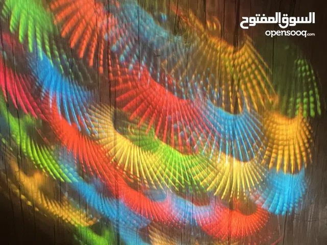 اضاءة داخليه او خارجيه. للمحلات والمنازل والترس والكافيات والمقاهي.