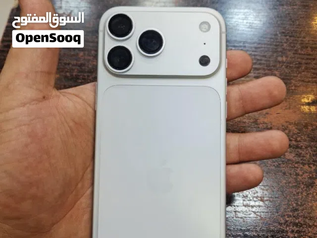 iPhone  17 pro max