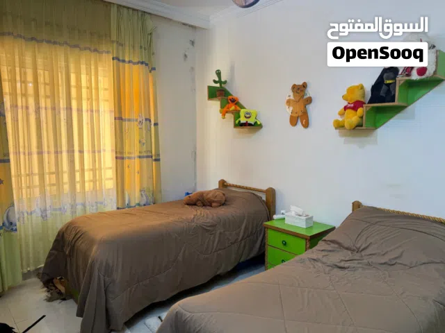 غرفة نوم خشب زان