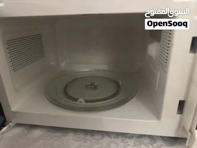 ميكروويف شبه جديد ماركة كليكون استعمال مرتين او ثلاثة