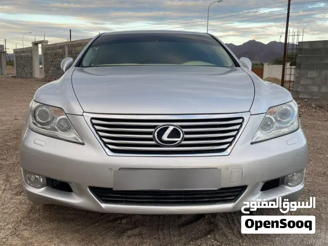 لكزس LS460 موديل 2012 وارد اليابان