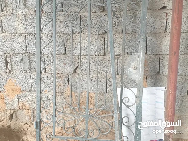 باب حمايه نضيف