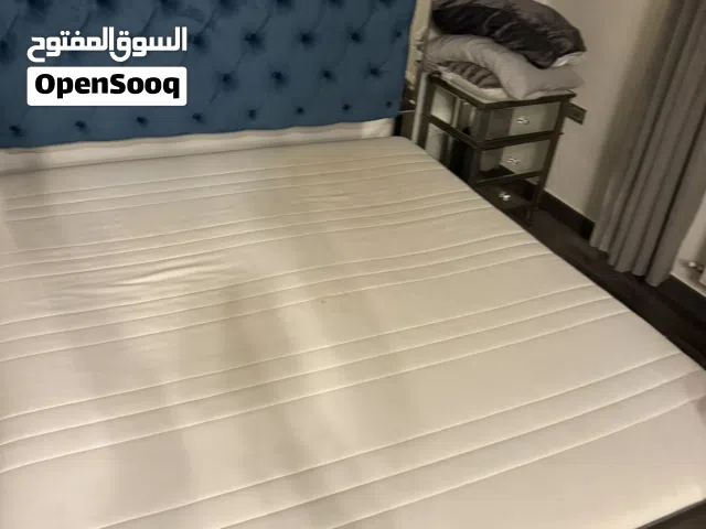 فرشة 180*200 Ikea مستعمل للبيع