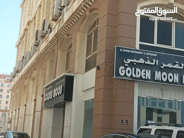 شقة للإيجار في غلا بجانب فندق سنتارا - غرفتين نوم وصالة 260ريال