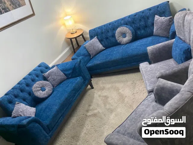 عرض لقطة لصاحب النصيب  طقم 7 مقاعد تفصيل خشب سويد وزان مريح لجلوس  استخدام بسيط  سعر:220 دينار شامل