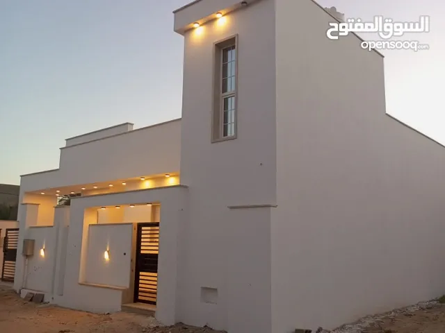 180m2 5 Bedrooms Villa for Sale in Tripoli Souq Al-Juma'a