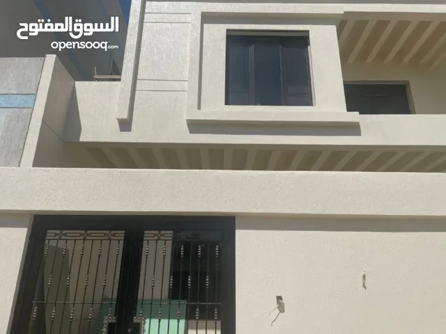 400 m2 More than 6 bedrooms Villa for Sale in Hawally Shuhada